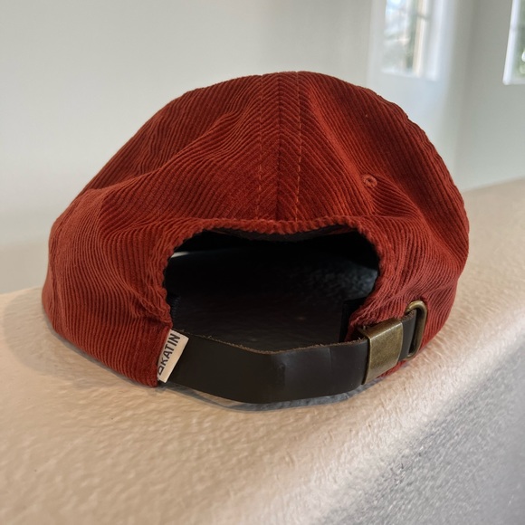 Katin hat - Picture 4 of 4